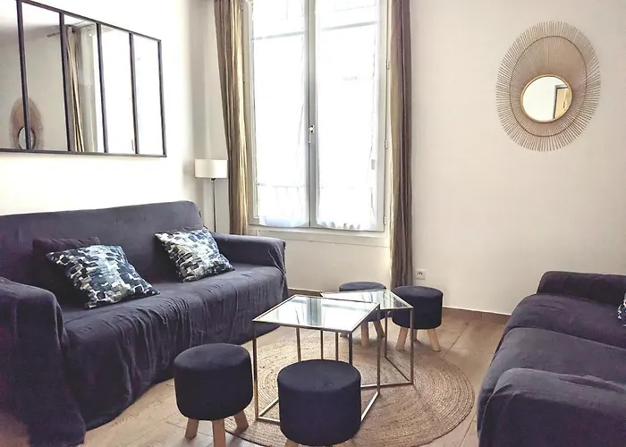 Grande Maison Renovee A 7 Min Du Metro